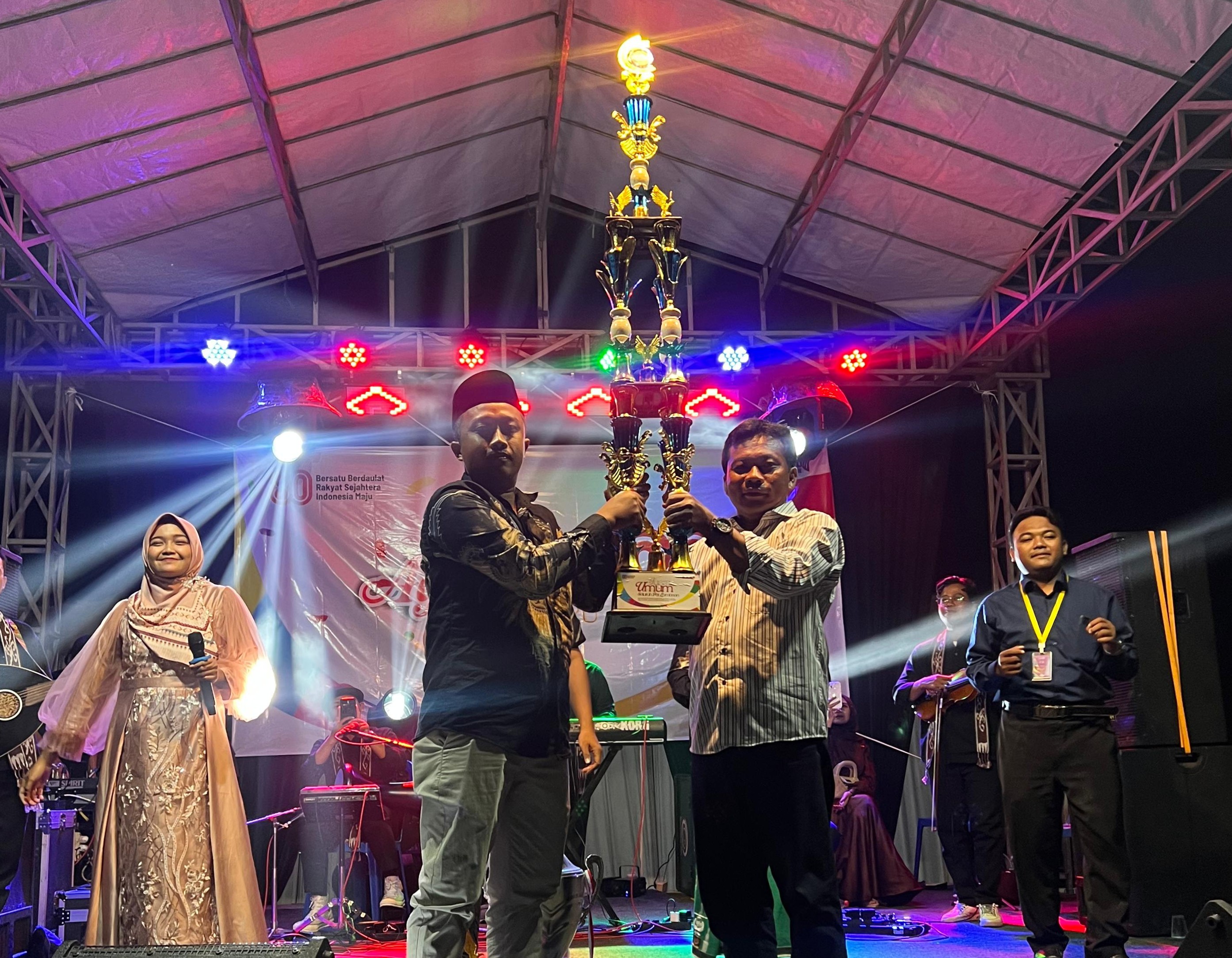 RT 30 Raih Juara Umum dalam Ajang Perlombaan HUT RI ke-80 Desa Lowayu